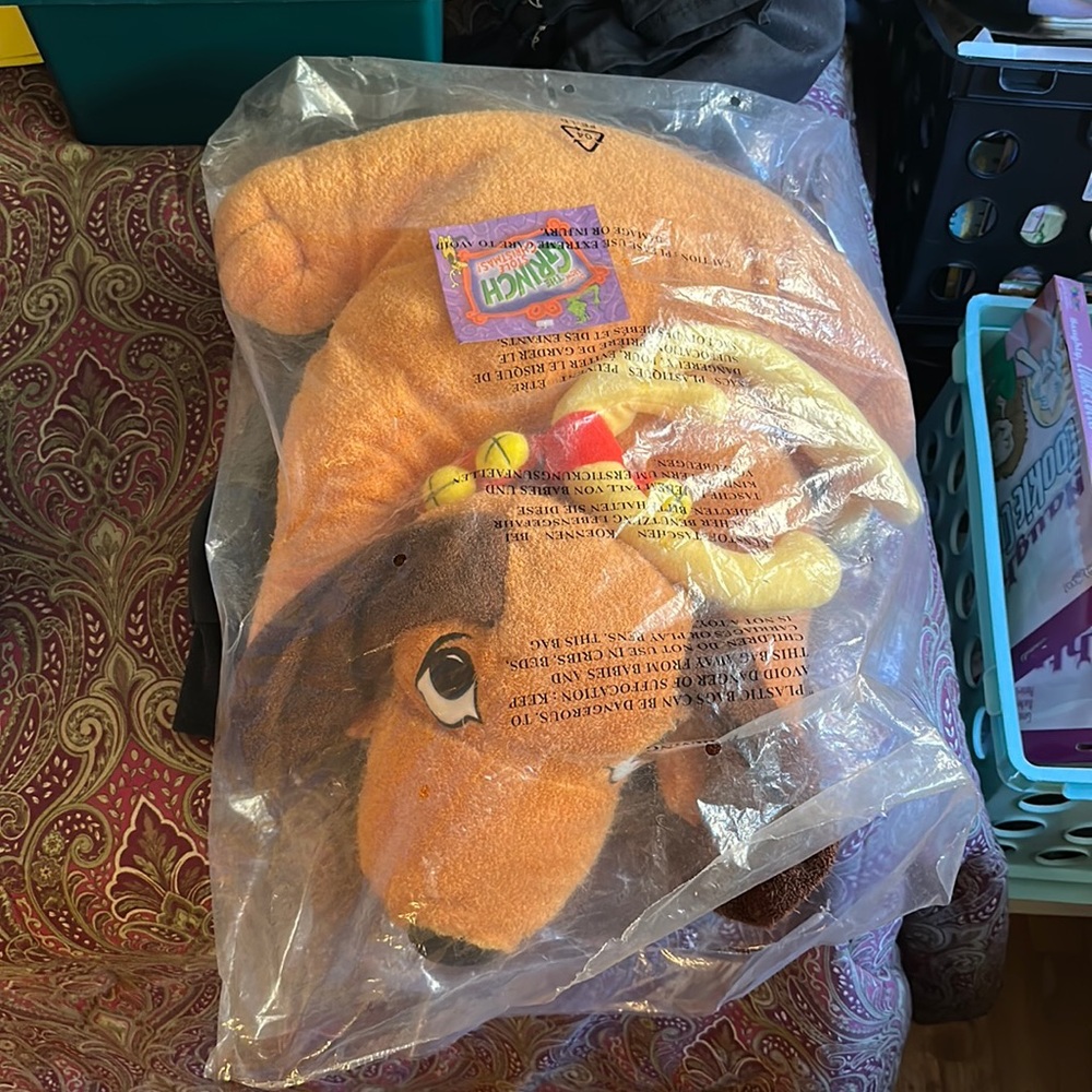 Brand new in bag how the grinch stole Christmas max stuffed pillow